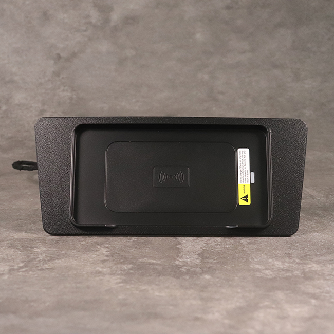 شاحن سيارة تويوتا هارلاسكي 15 واط لاسلكي من دامافو